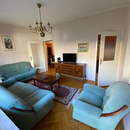 Stan Novi Sad 5G Wifi Appartamento Esterno foto