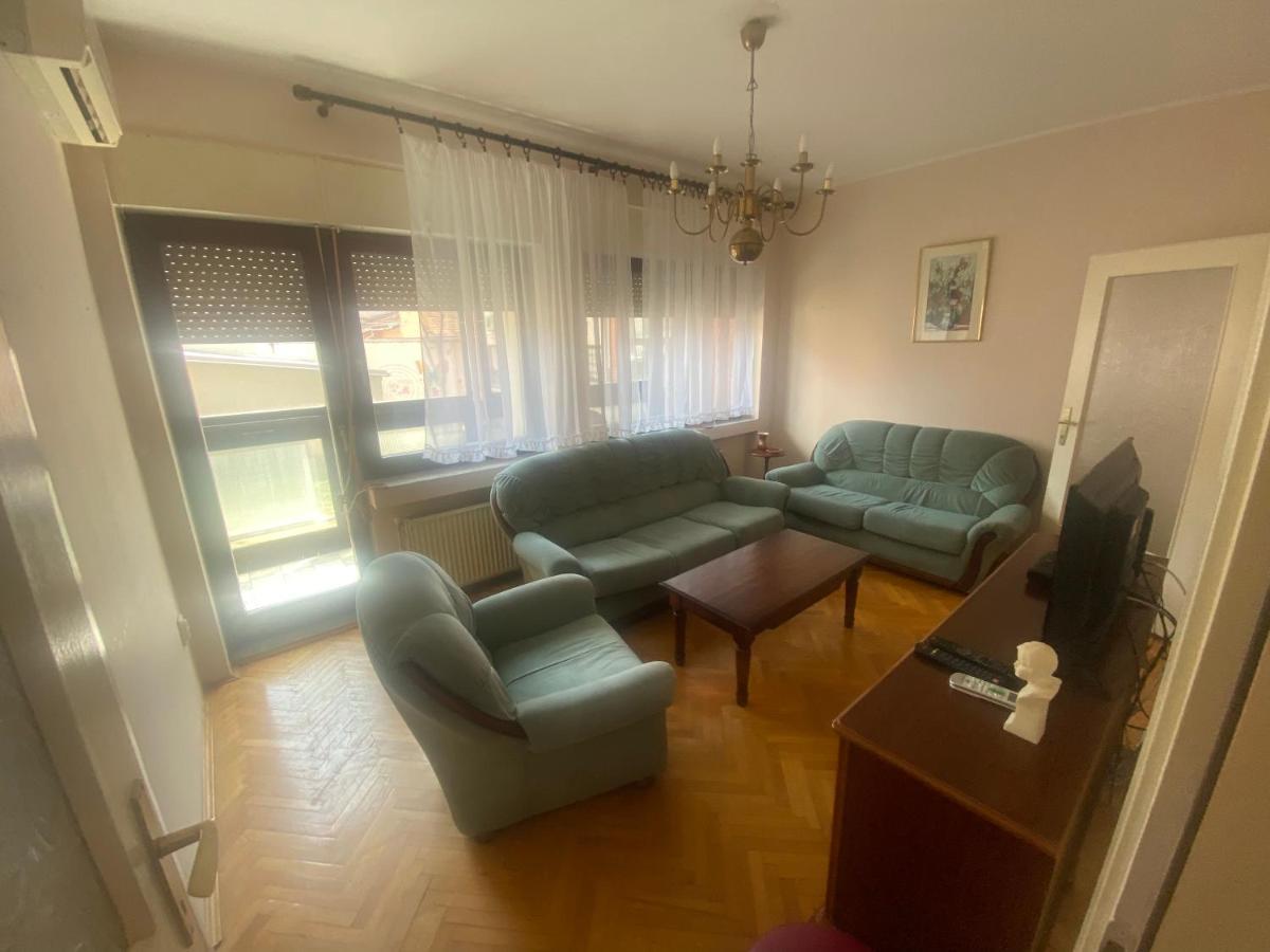 Stan Novi Sad 5G Wifi Appartamento Esterno foto
