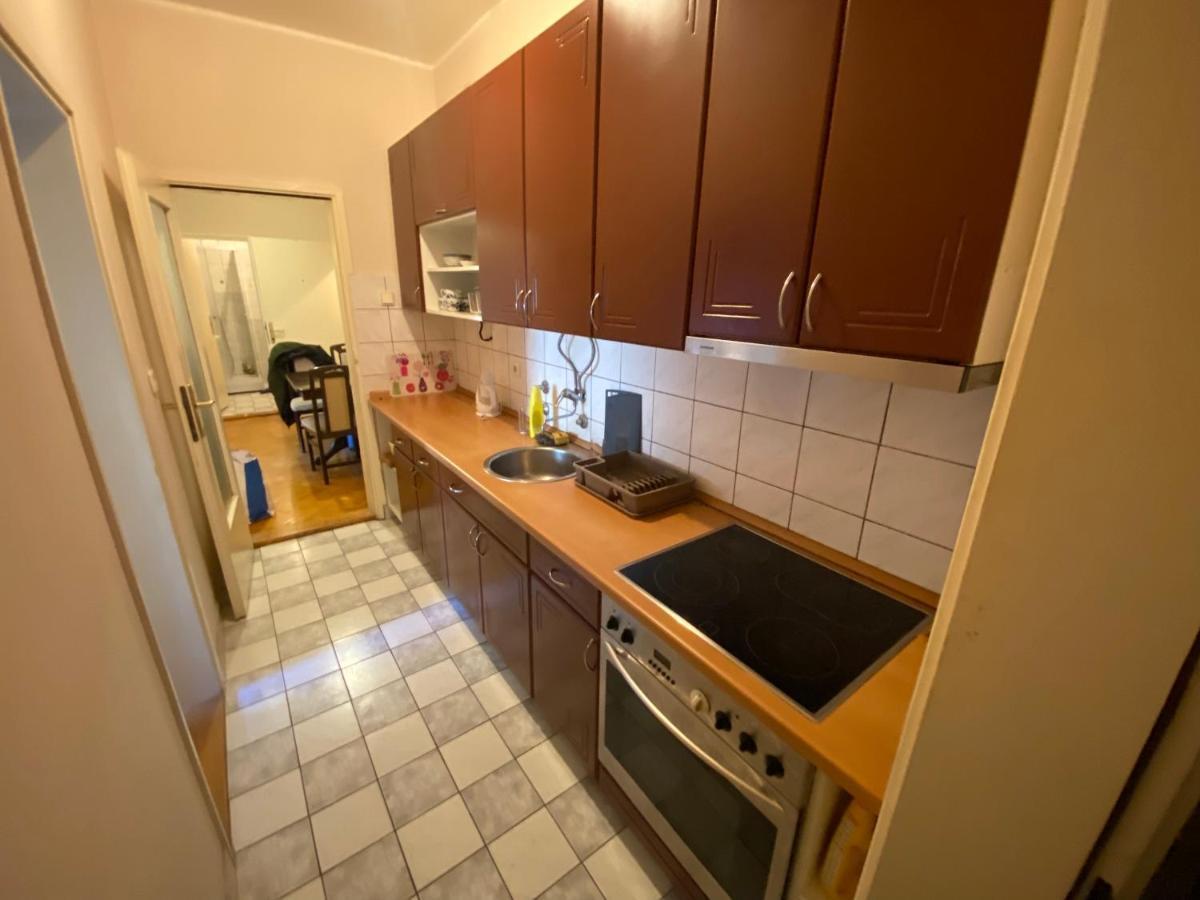 Stan Novi Sad 5G Wifi Appartamento Esterno foto